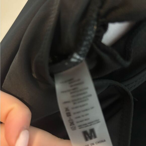 Women’s Black One-Shoulder one piece Swimsuit size m NWOT - Picture 4 of 6
